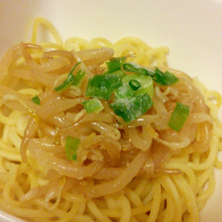 簡単♪もやしのナムルのせ♪さっぱり中華混ぜ麺